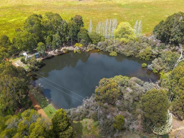 Cottage for sale in Wellington Forest, Western Australia