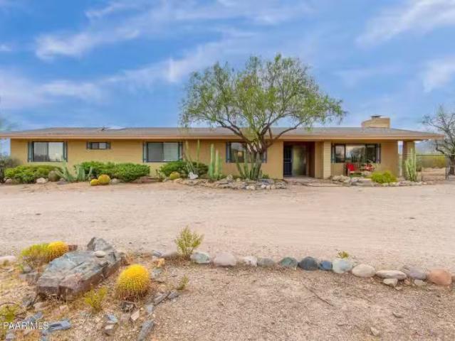 House for rent in Cave Creek