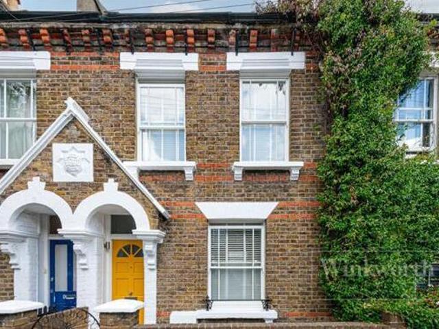 House for sale in Lyons, Greater London