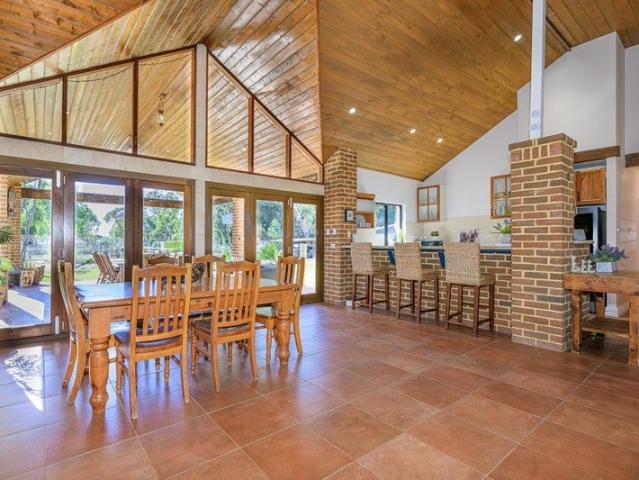 Cottage for sale in Upper Swan, City of Swan