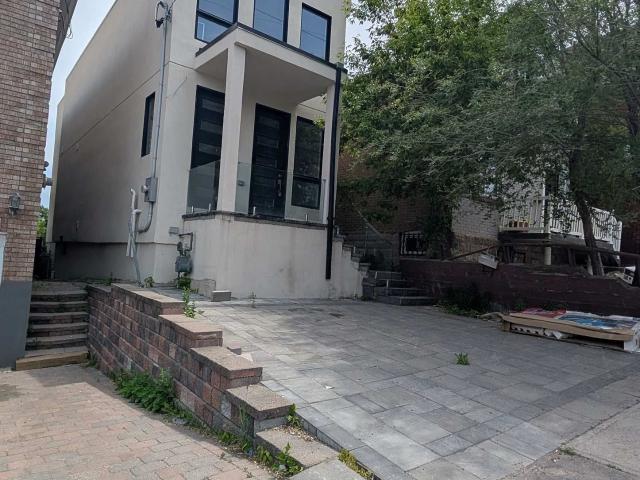 House for rent in Woburn, Ontario