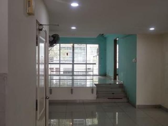 Townhouse for sale in Petaling, Subang Jaya