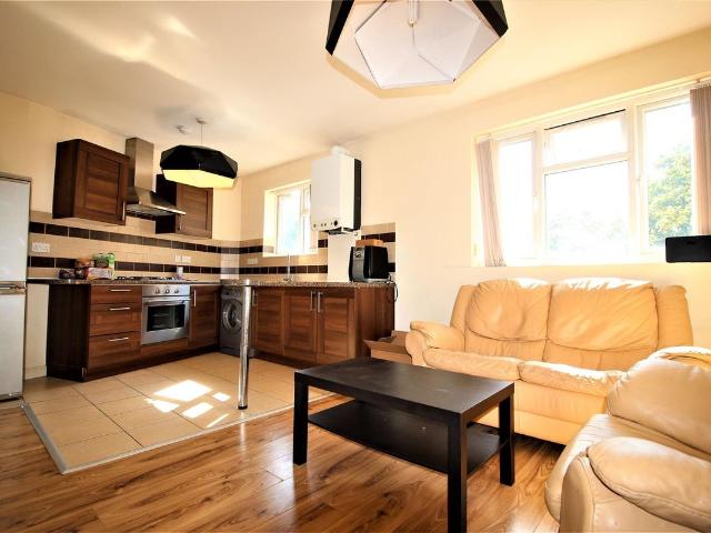 Apartment for rent in Walthamstow Village, Greater London
