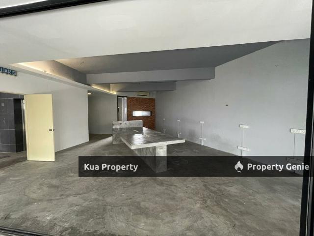 Office for rent in Kuching, Bahagian Kuching