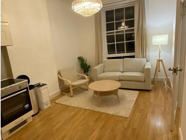 Apartment for rent in Paddington, Greater London