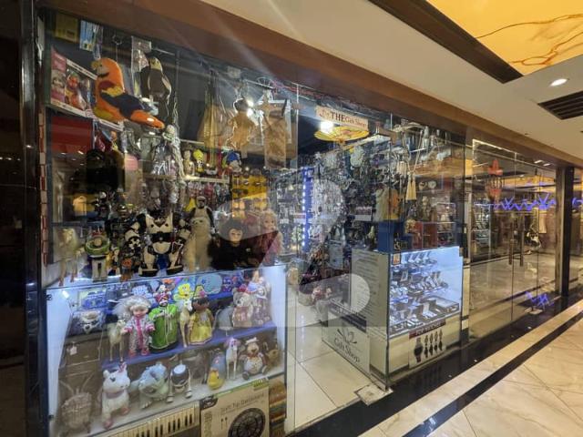 Commercial for sale in Lahore, Punjab