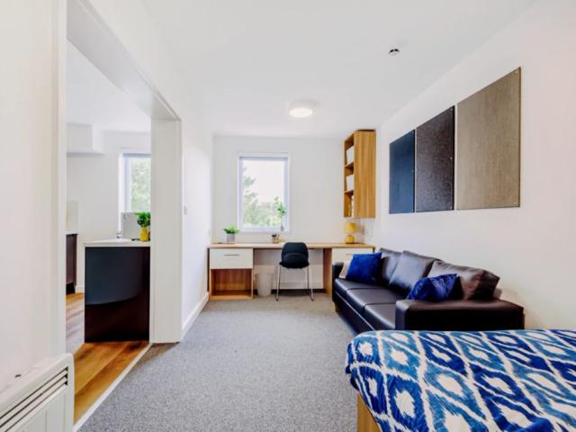 Studio for rent in The Slade, Oxfordshire