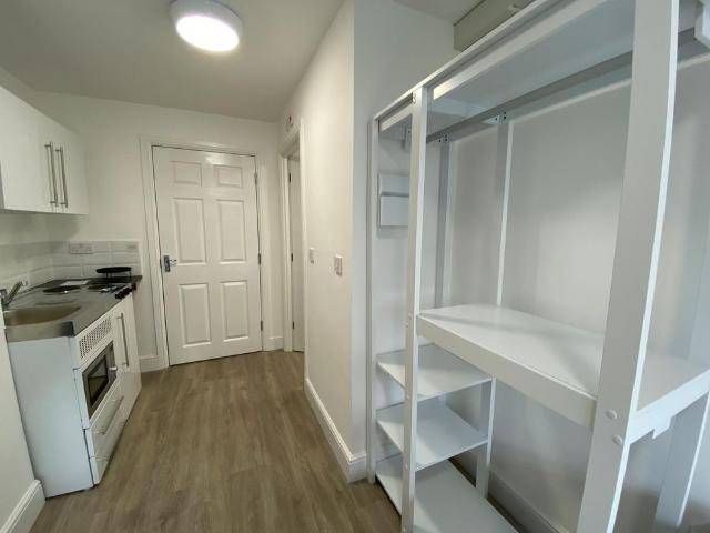 Studio for rent in The Slade, Oxfordshire