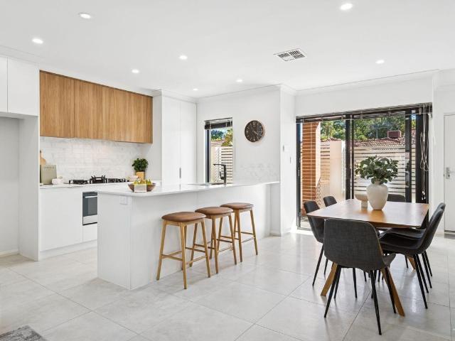 Villa for sale in East Victoria Park, Western Australia