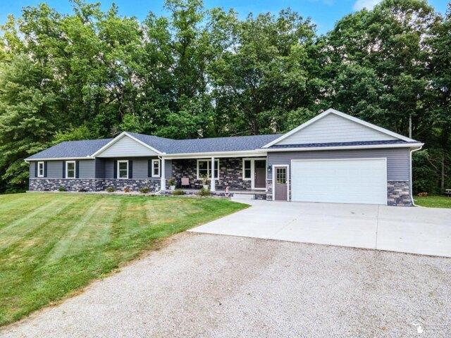 House for sale in Ida