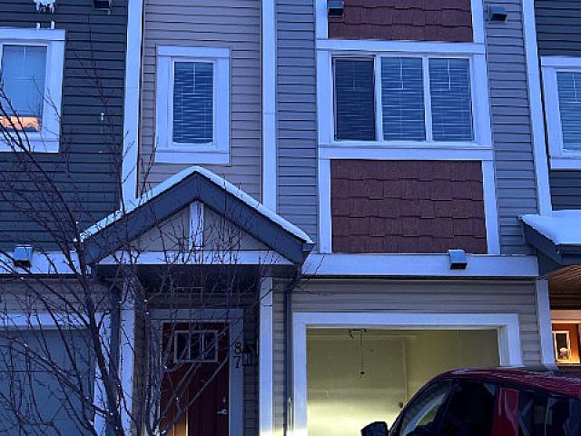 Townhouse for rent in Wedgewood, Alberta