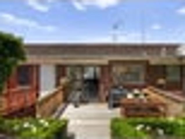 Townhouse for sale in Hillersden, Oroua County