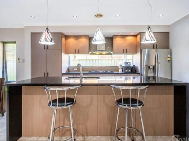 Room for rent in Secret Harbour, Western Australia