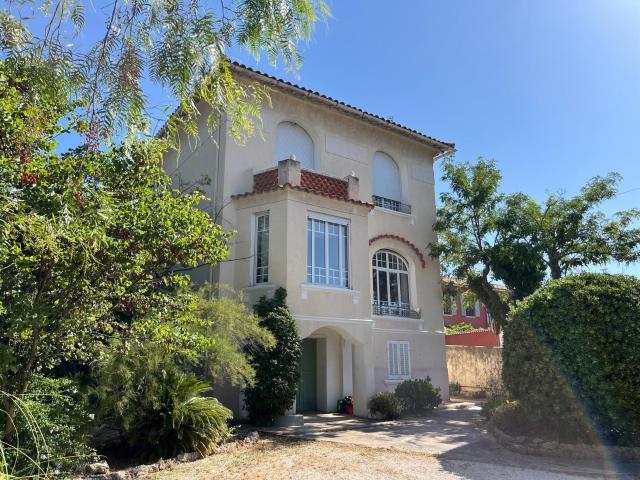 Maison vente à Arrondissement de Toulon, Toulon