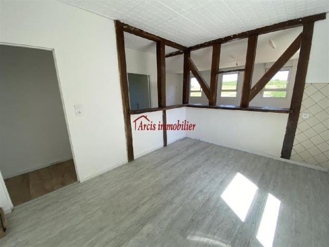 Maison vente à Troyes, Mailly-le-camp