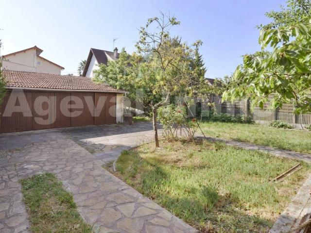 Maison vente à Évry, Yerres