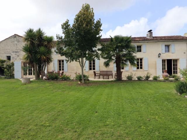 Maison vente à Saintes