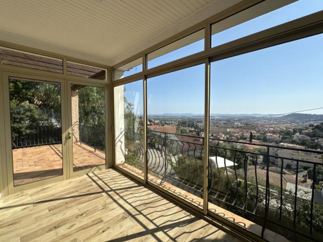Maison vente à Arrondissement de Toulon, Hyères