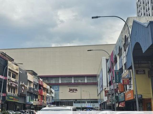 Shop for sale in Petaling, Damansara Damai
