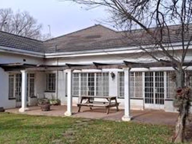 Townhouse for sale in Lejweleputswa, Free State