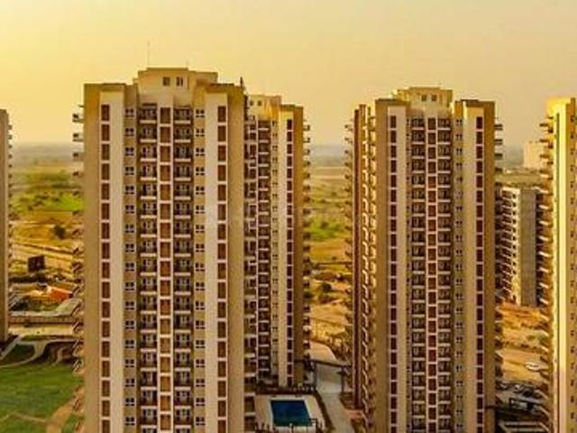 Flat for sale in Amstoria, Gurugram