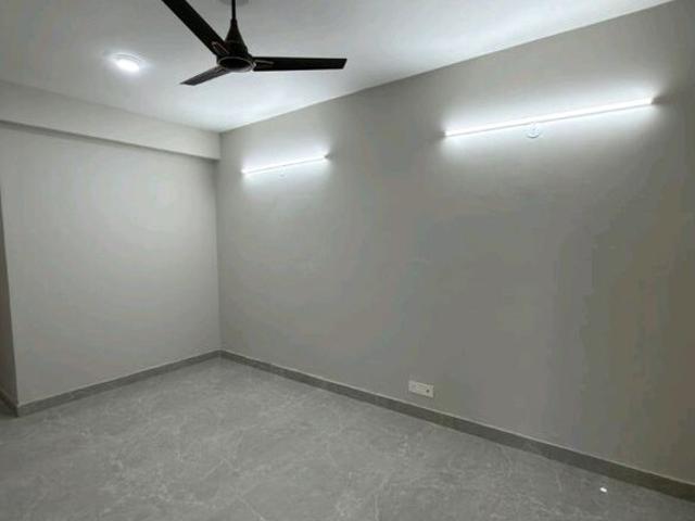 Commercial for sale in Deri
