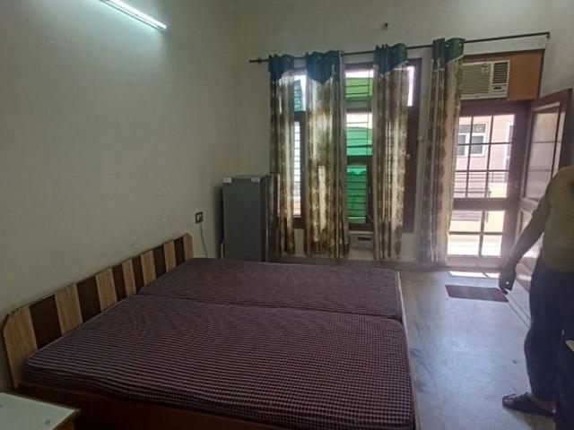 House for rent in Hariana