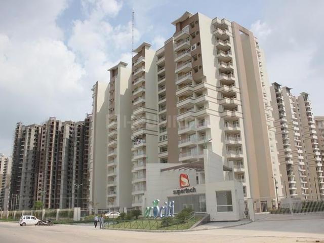 Flat for sale in Greater Noida - Delhi, Arunachal Pradesh