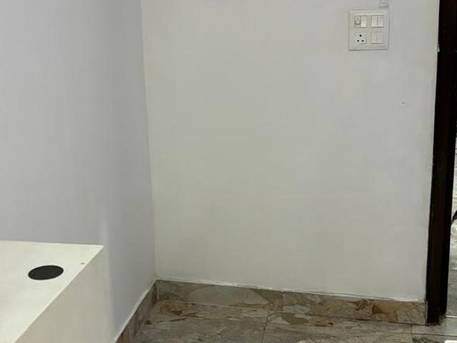 Property for rent in Deri