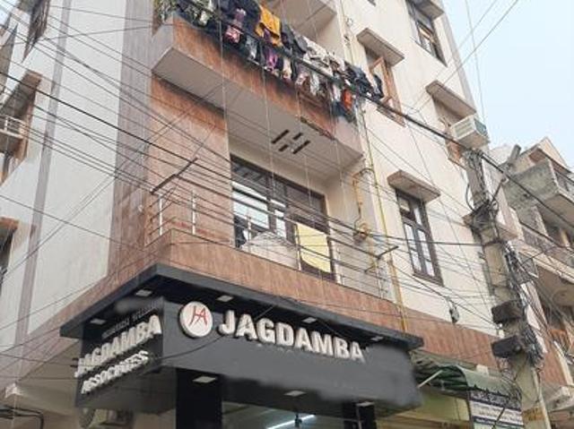 Flat for sale in North West Delhi, Deri