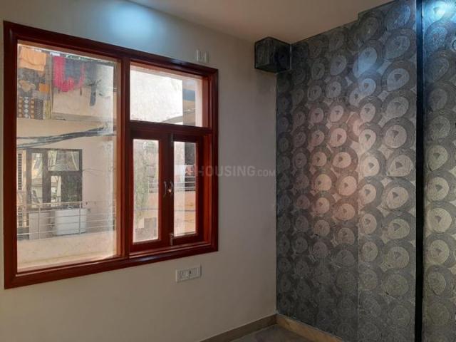 Flat for sale in North West Delhi, Deri