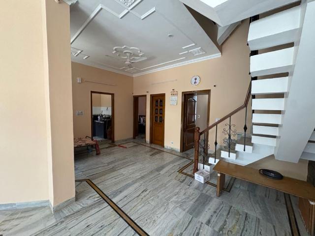 House for rent in Hariana