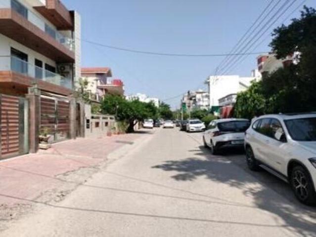 Land for sale in Hariana