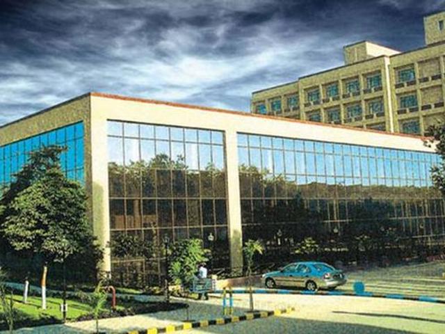 Commercial for sale in Hariana