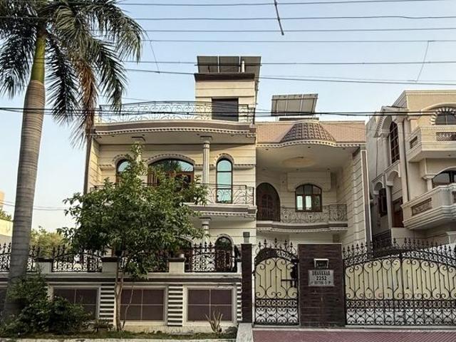 House for rent in Hariana