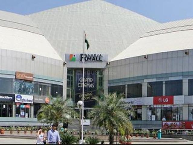 Commercial for sale in Hariana