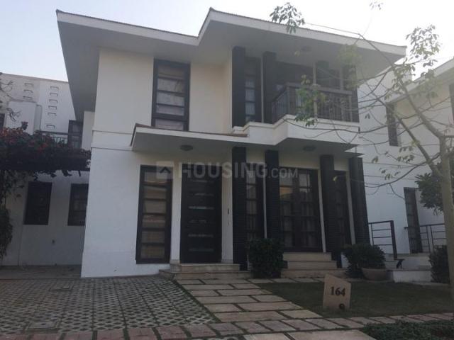 Villa for sale in Hariana