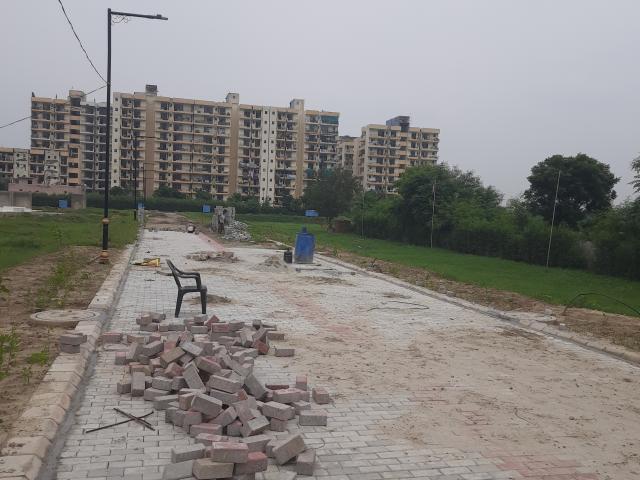 Land for sale in Hariana