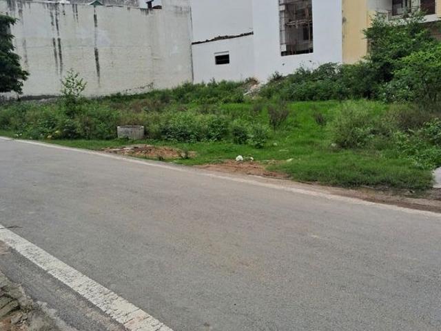 Land for sale in Hariana