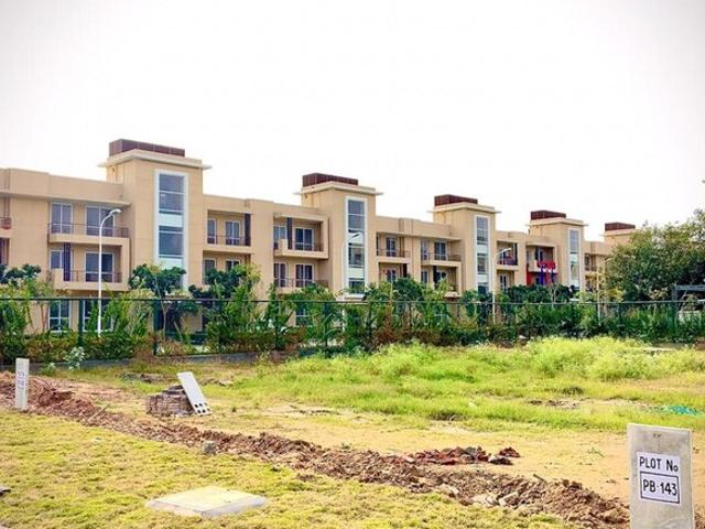 Land for sale in Hariana