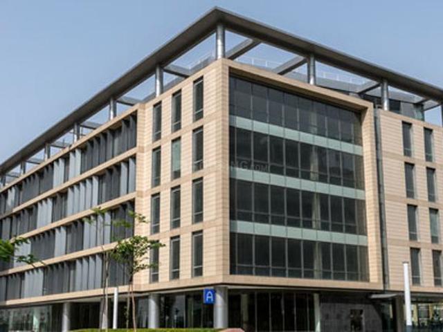 Commercial for sale in Hariana