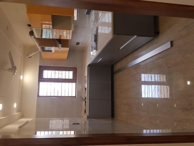 House for sale in Hariana