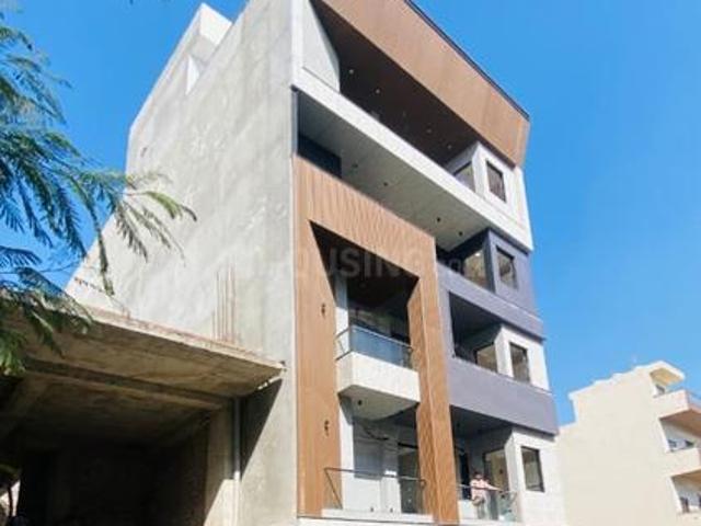 Flat for sale in Hariana