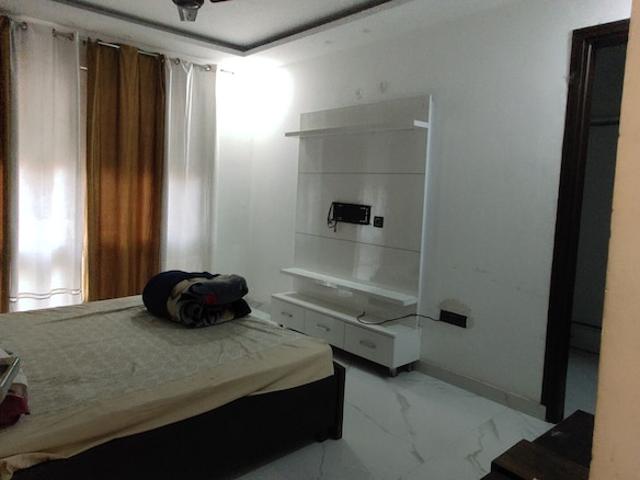 Property for rent in Hariana