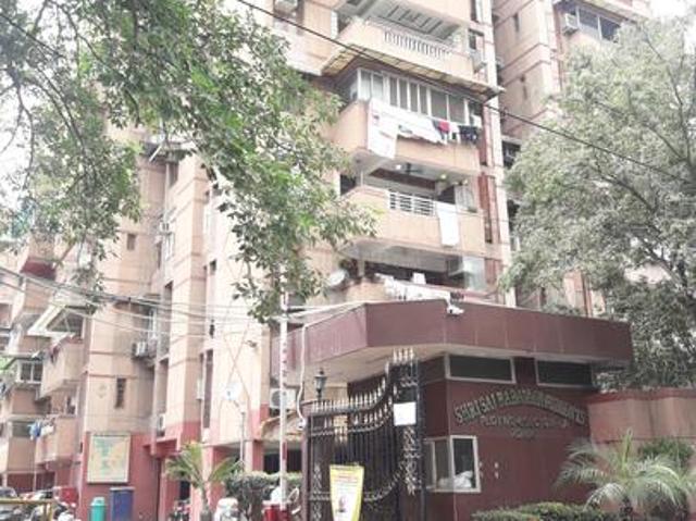 Flat for sale in North Delhi, Deri