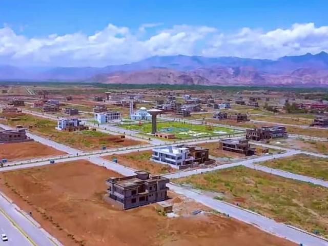 Land for sale in Peshawar, North West Frontier Province