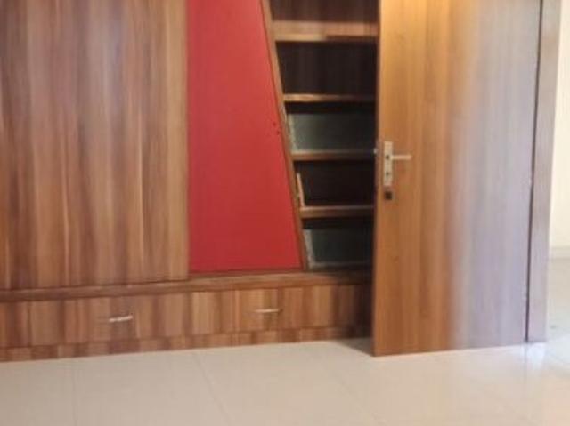 Flat for rent in Deri