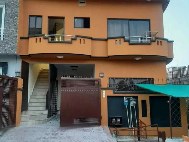 House for sale in جی-13/2, اسلام آباد