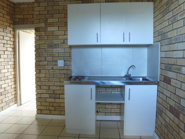 Apartment for rent in Cape Town Ward 26, Parow