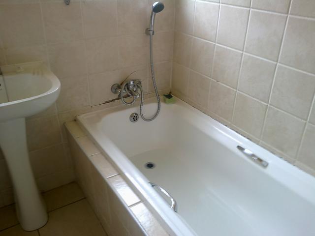 Apartment for rent in Alan Manor, Johannesburg